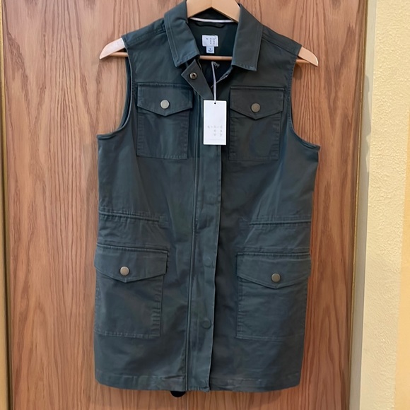 a new day Jackets & Coats Nwt Extra Long Olive Green Cargo Vest